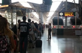 ep viajeros tren renfe adif turismo pasajero turistas estacion