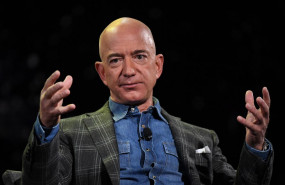 wall-street-expecting-jeff-bezos-and-amazon-once-again-report-strong-earnings-results-thursday