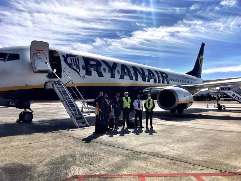 Ryanair pone fin al ERTE de todos sus pilotos de las bases en España