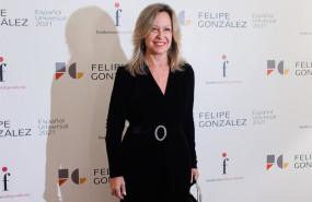 ep archivo   la exministra de asuntos exteriores trinidad jimenez posa en el acto por el que el