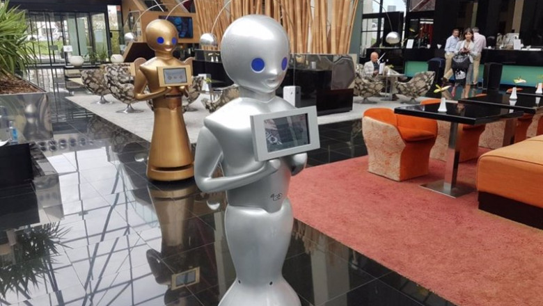 ep archivo   la implantacion de robotica en los hoteles
