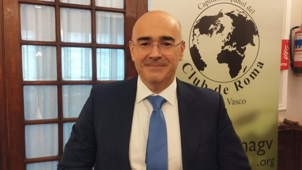 ep el consejero delegado de kutxabank eduardo ruiz de gordejuela en un encuentro del club de roma en