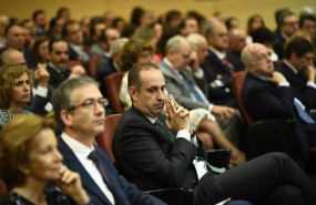 ep i-d la exministra elena salgado el gobernador del banco de espana pablo hernandez de cos y el