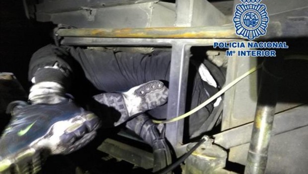 ep inmigrante localizadohuecomotorun autobus