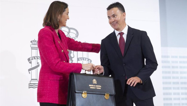 ep la hasta ahora ministra de industria comercio y turismo y candidata del psoe al ayuntamiento de