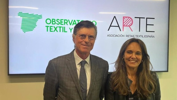 ep la presidenta de arte ana lopez casero y el presidente del observatorio del textil y de la moda