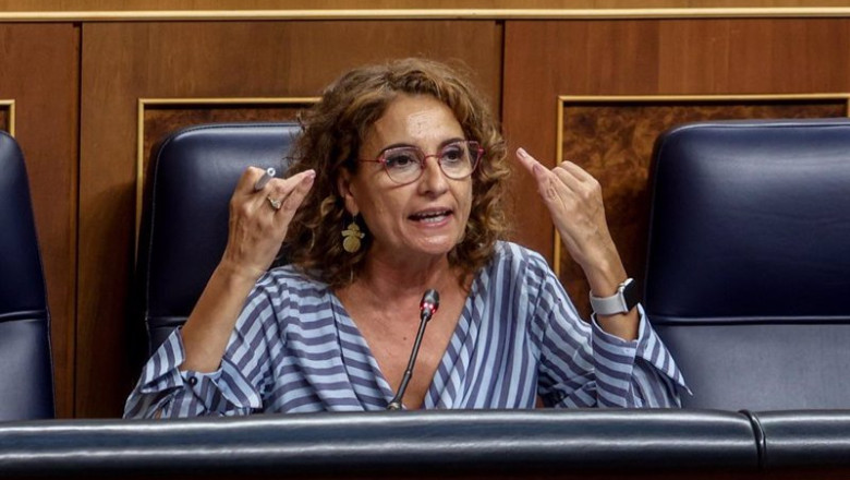 ep la vicepresidenta primera y ministra de hacienda maria jesus montero interviene durante una 20241013120004 ep la vicepresidenta primera y ministra de hacienda maria jesus montero interviene durante una 20241013120004