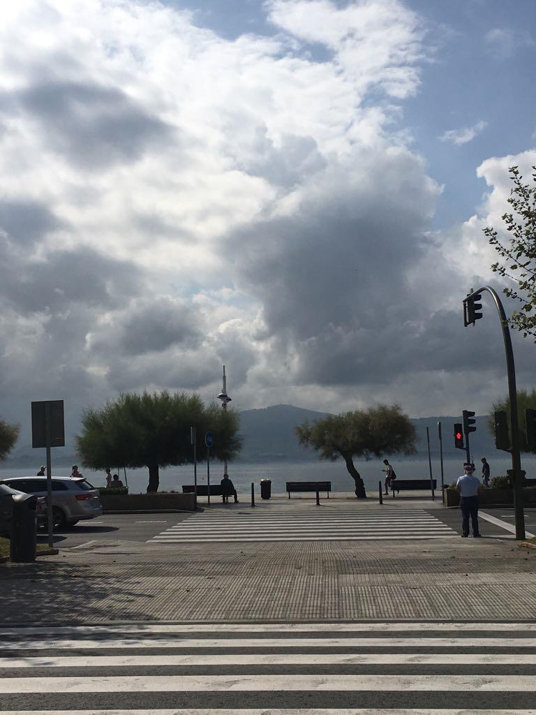 Las nubes amenazan lluvias en el Paseo de Pereda de Santander el 7-9-2018 | CRISTINA PEÑA, CEDIDA A EUROPA PRESS ep las nubes amenazan lluviaspaseoperedasantander7-9-2018
