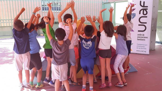 ep mas300 ninos aprendenresolver conflictosforma positivaun campamento escolarmadrid