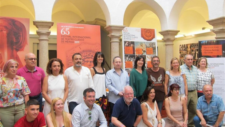 Presentación de la exposición 'Figurantes' del Festival Internacional de Teatro Clásico de Mérida | EUROPA PRESS ep presentacionla exposicion figurantes del festival internacionalteatro clasicomerida