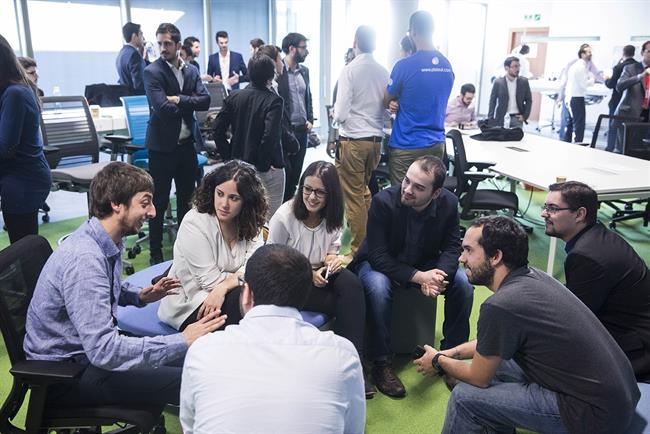 ep santander lanza explorer jovenesideas con 83000 eurospremios100