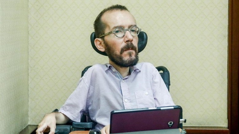 ep secretarioacciongobiernopodemos pablo echenique durantela reunionrepresentesasociacionesmundo cientificoreivindicanimpulsosistemaid espanol