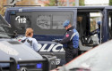 ep un agente de la policia municipal multa a una mujer por un viaje no justificado en un control