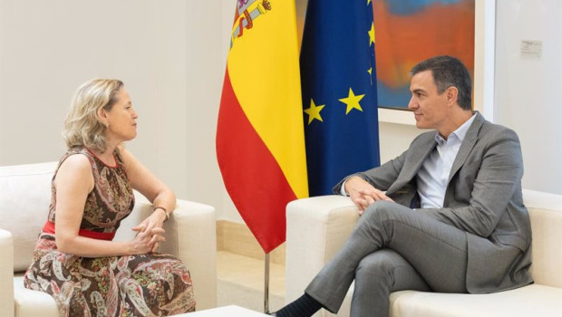 ep archivo el presidente del gobierno pedro sanchez se reune con la presidenta del banco europeo ep archivo el presidente del gobierno pedro sanchez se reune con la presidenta del banco europeo