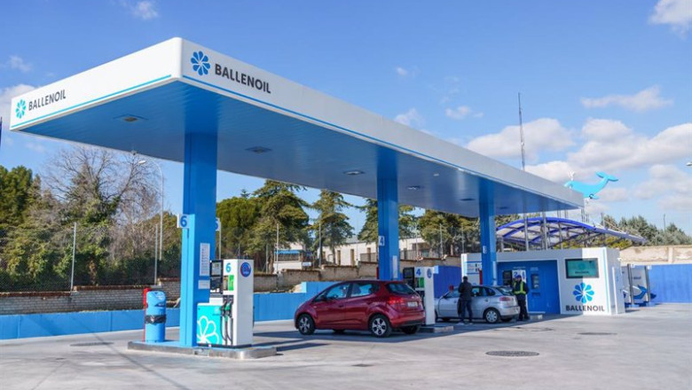 ep archivo estacion de servicio gasolinera de ballenoil ep archivo estacion de servicio gasolinera de ballenoil