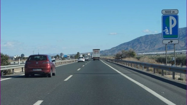ep area de servicio a los servicios que dispone el poligono industrial el saladar de totana