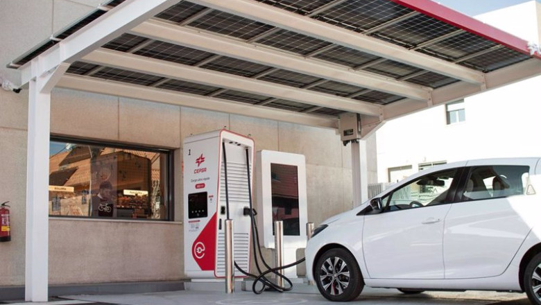 ep cepsa lanza una nueva linea de negocio de recarga electrica para sus clientes profesinales