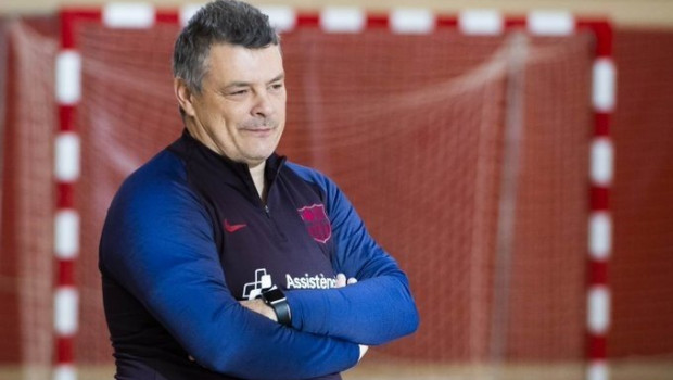 ep el entrenador del bara de balonmano xavi pascual