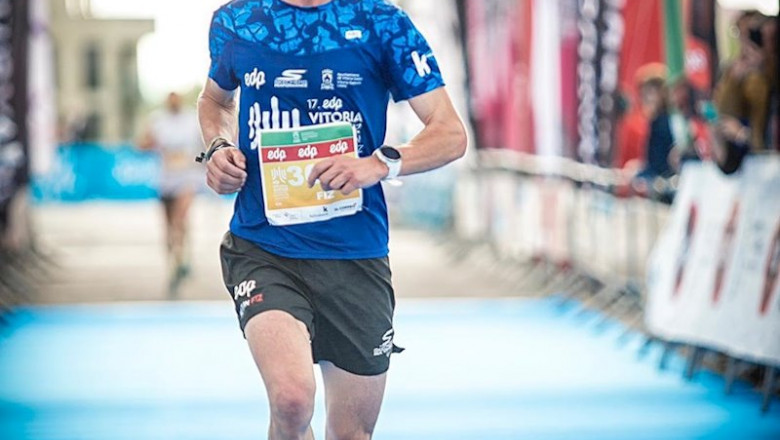 ep el ex campeon de europa y del mundo martin fiz en el edp vitoria-gasteiz maraton martin fiz ep el ex campeon de europa y del mundo martin fiz en el edp vitoria-gasteiz maraton martin fiz