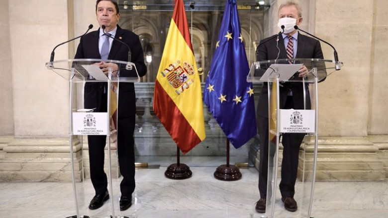 ep el ministro de agricultura pesca y alimentacion luis planas i y el comisario de agricultura y ep el ministro de agricultura pesca y alimentacion luis planas i y el comisario de agricultura y