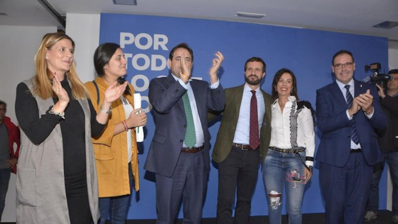 El presidente del PP, Pablo Casado, preside un acto sectorial sobre despoblación con alcaldes, cargos públicos del partido, afiliados y simpatizantes, en el Hotel Torremangana de Cuenca el 23 de octubre de 2019. | David Culebras - Europa Press ep el presidente del pp pablo casado preside un acto sectorial sobre despoblacion con alcaldes