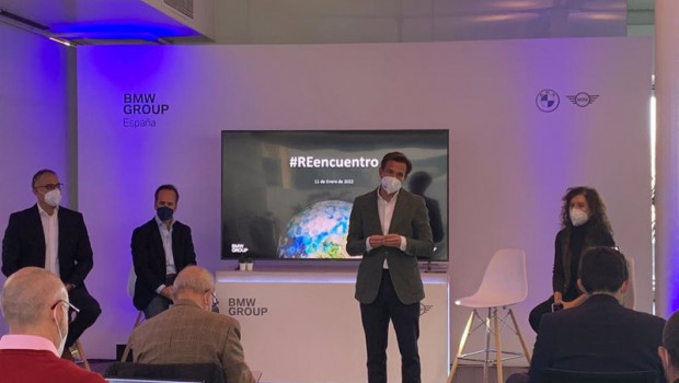 ep el presidente ejecutivo de bmw group espana y portugal manuel terroba en un encuentro con la