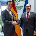 ep el vicepresidente primero y ministro de economia comercio y empresa carlos cuerpo y el presidente
