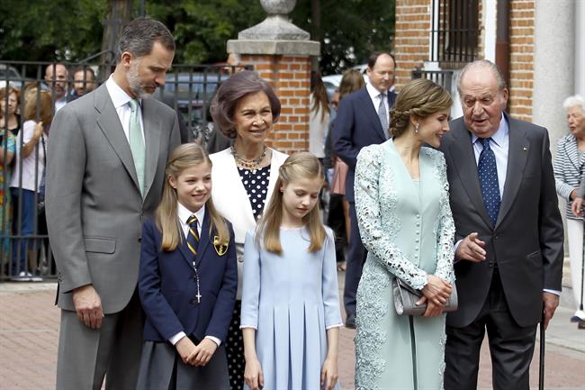 Foto de la comunión de la hija de los Reyes | FOTO DE LA COMUNIÓN DE LA HIJA DE LOS REYES ep fotola comunionla hijalos reyes