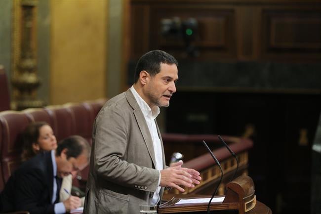 Josep Vendrell , de Unidos Podemos, en el debate en el Congreso sobre el Consejo | EUROPA PRESS ep josep vendrell de unidos podemos endebatecongresoconsejo