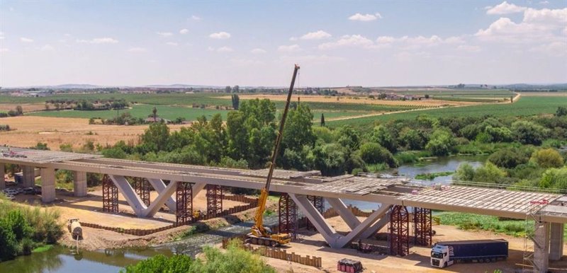 Obras de un puente en Badajoz | CNC ep obras de un puente en badajoz