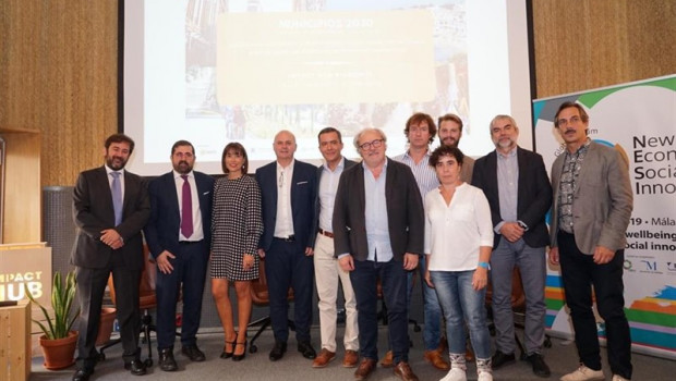 ep oto de familia de los ponentes que han participado en la jornada municipios2030 organizada por