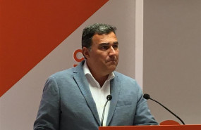 ep portavozcsmalagaparlamentario andaluzla formacion naranja carlos hernandez white en ruedaprensamalaga