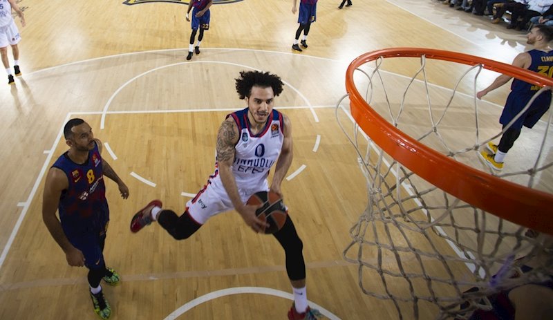 ep shane larkin en el bara -efes