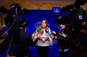 ep susana diaz atiendelos periodistasbruselas